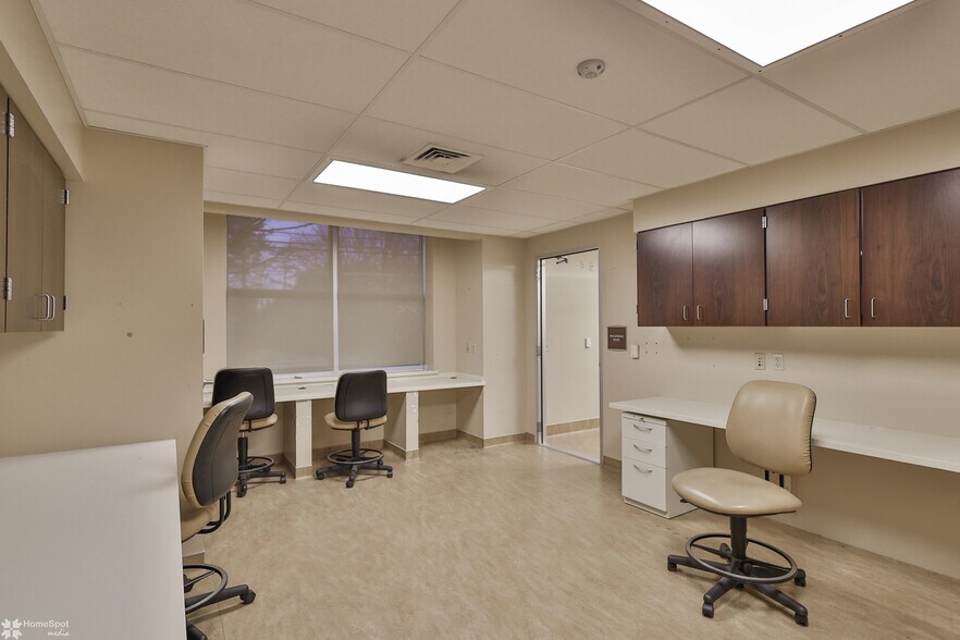 More Photos Of 2346 Jacksonville Rd, Bethlehem Medical For Sale