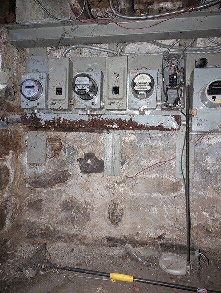 More Photos Of 286 MARTIN LUTHER KING JR Dr, Jersey City Storefront Retail Residential For Sale