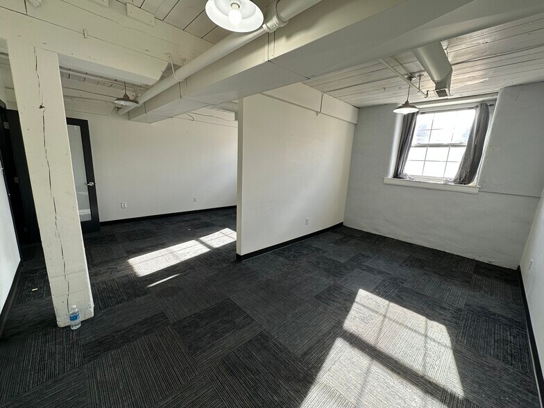 More Photos Of 710 Wheatland St, Phoenixville Office For Lease
