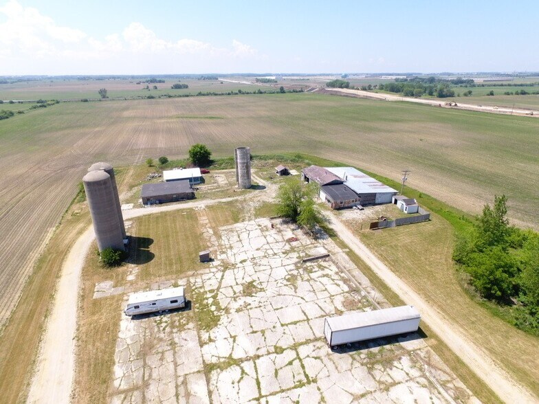 More Photos Of 202 72nd Ave, Kenosha Multifamily For Sale