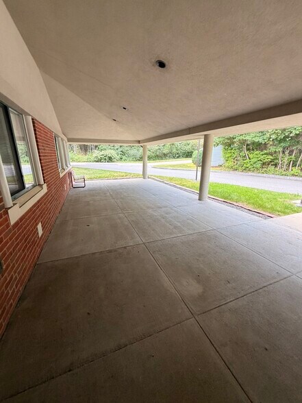 More Photos Of 5 Wally Krueger Way, Bridgewater Daycare Center For Lease