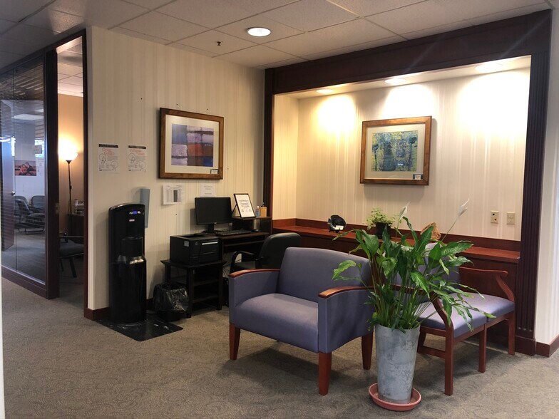 More Photos Of 2420 NW Professional Dr, Corvallis Medical For Sale