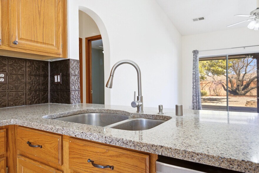 More Photos Of 2881 Chessman Dr SE, Rio Rancho Specialty For Sale