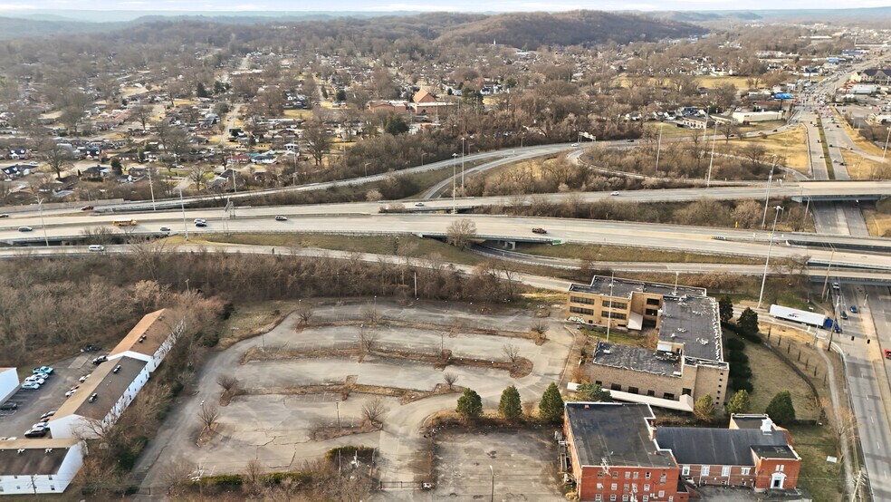 More Photos Of 4205 Dixie Hwy, Louisville Office For Sale