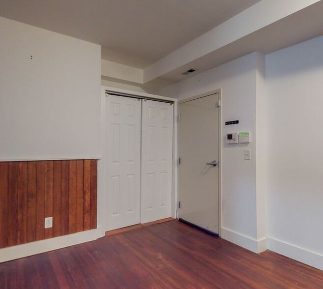 More Photos Of 407 N Charles St, Baltimore Apartments For Lease