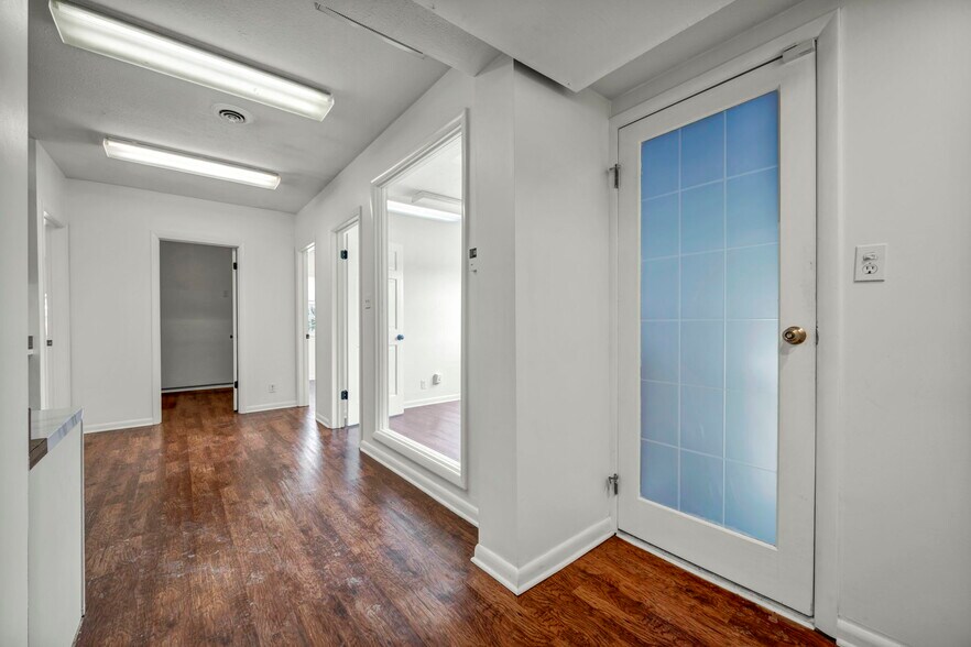 More Photos Of 10570-10574 Ravenna Rd, Twinsburg Office For Lease