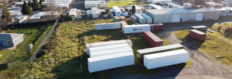 More Photos Of 2660 NW Vine St, Grants Pass Manufacturing For Sale