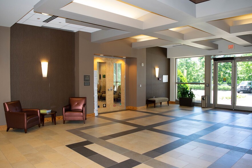 More Photos Of 7200 Creedmoor Rd, Raleigh Office For Lease