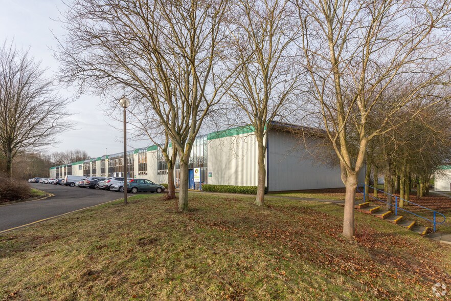 Primary Photo Of 12-17 Alston Dr, Milton Keynes Warehouse For Lease