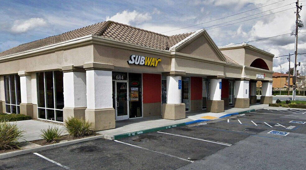 More Photos Of 620-696 Blossom Hill Rd, San Jose Unknown For Lease
