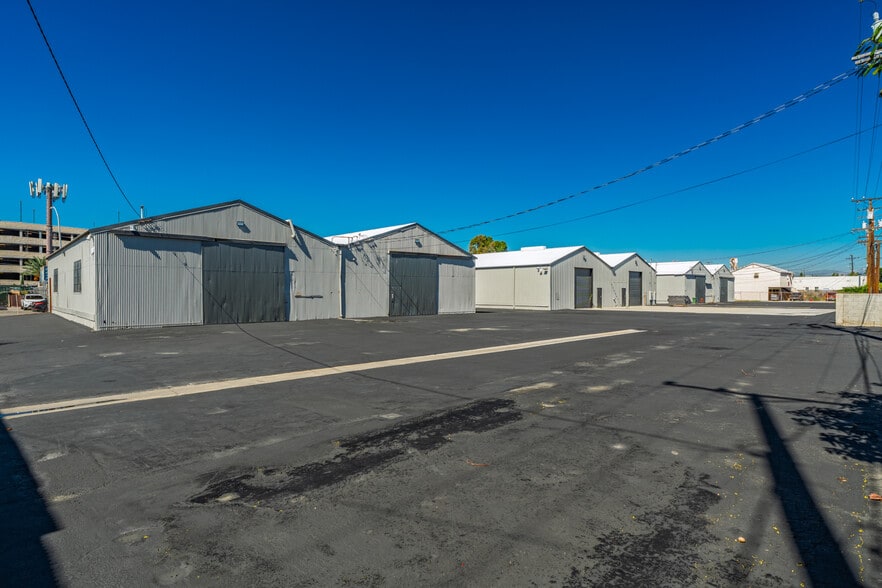 Primary Photo Of 10950 Vulcan St, South Gate Manufacturing For Sale