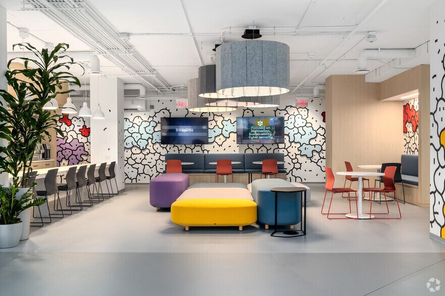 More Photos Of 1550 Crystal Dr, Arlington Office For Lease