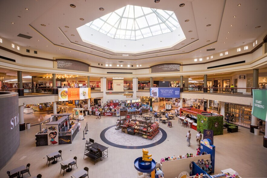 More Photos Of 451 E Altamonte Dr, Altamonte Springs Unknown For Lease