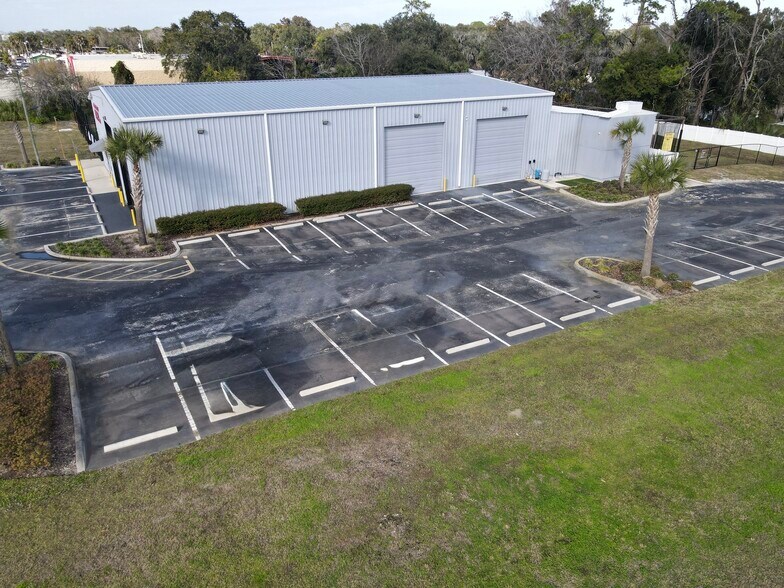 More Photos Of 1137 S Nova Rd, Holly Hill Service For Sale