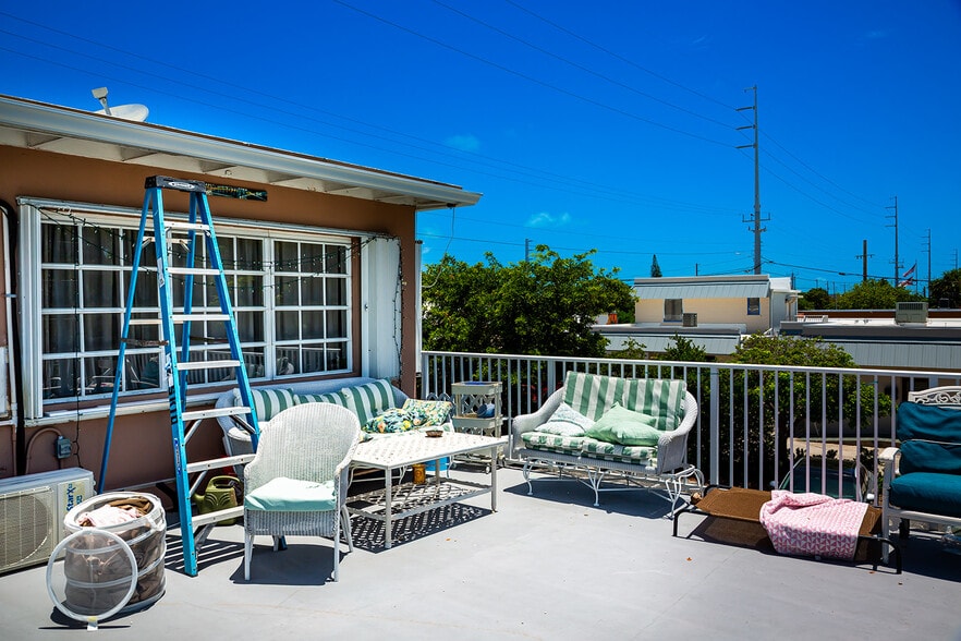 More Photos Of 2901 Overseas Hwy, Marathon Office Residential For Sale