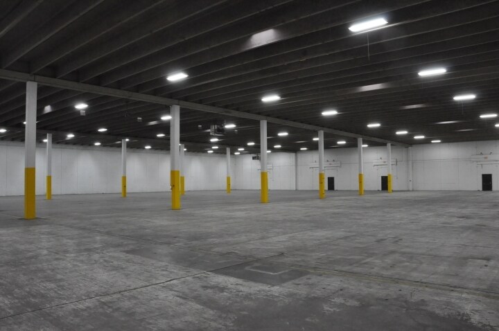More Photos Of 3001 S Madison, Wichita Warehouse For Lease