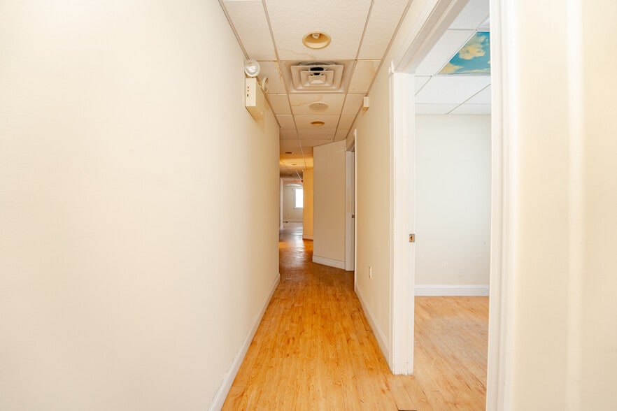 More Photos Of 98 New Rd, Somers Point Showroom For Sale