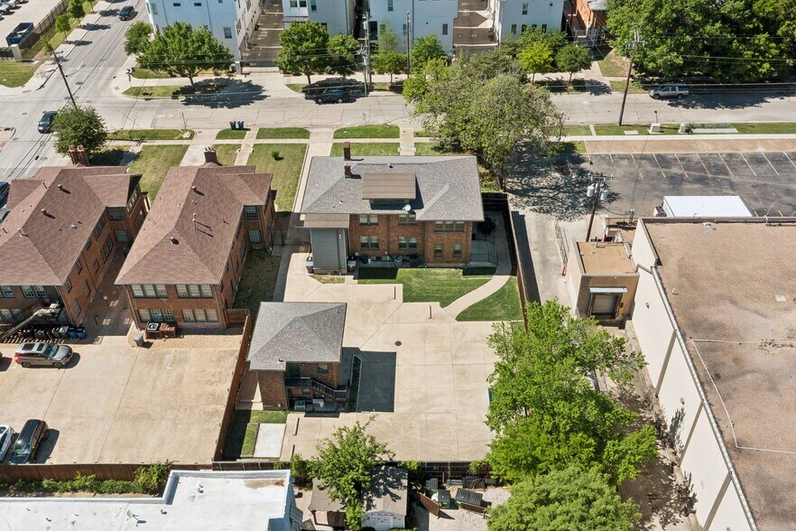 More Photos Of 4112 Swiss Ave, Dallas Office For Sale