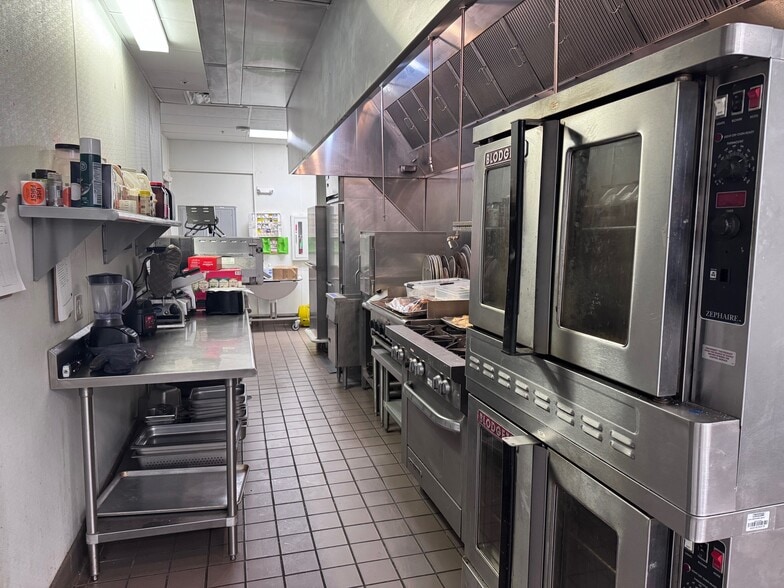 More Photos Of 6107 Justice Ave, Lubbock Hotel For Lease