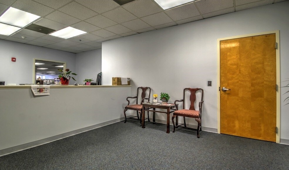 More Photos Of 12 Cambridge Dr, Trumbull Office Residential For Lease