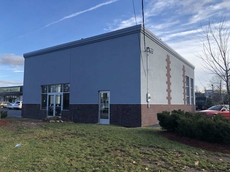 More Photos Of 294 Lincoln Blvd, Middlesex General Retail For Lease