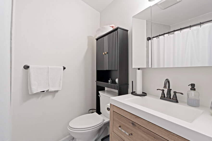 More Photos Of 383 Broad St, Bloomfield Storefront Retail Residential For Sale