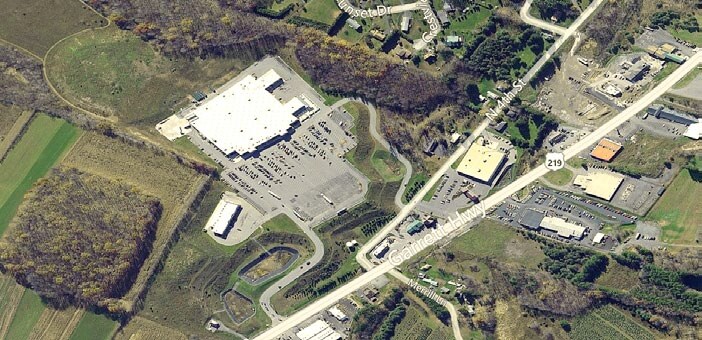 More Photos Of 13180 Garrett Hwy, Oakland General Retail For Lease