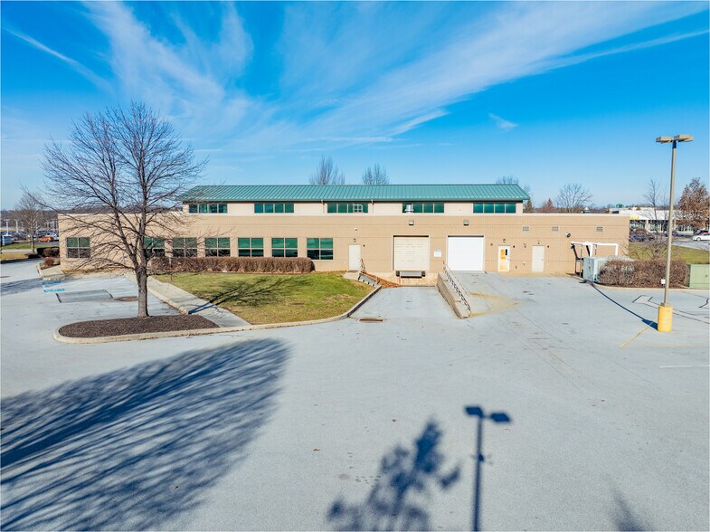 More Photos Of 3909 Tecport Dr, Harrisburg Flex For Sale