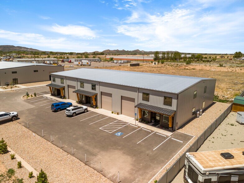 More Photos Of 336 N 3325 W, Cedar City General Retail For Lease