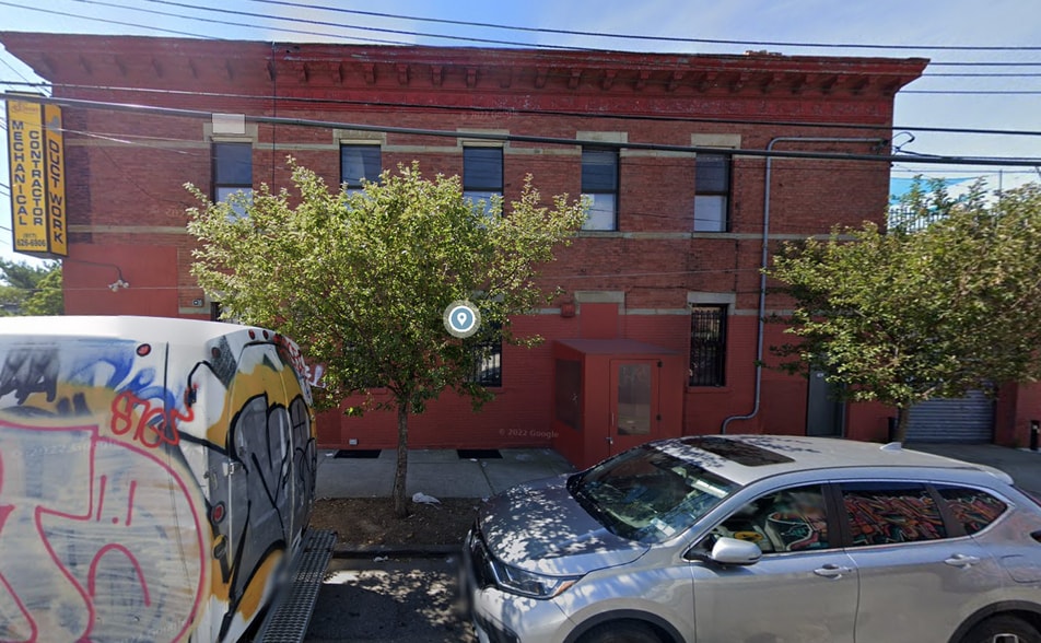 More Photos Of 507 Vandervoort Ave, Brooklyn Flex For Lease