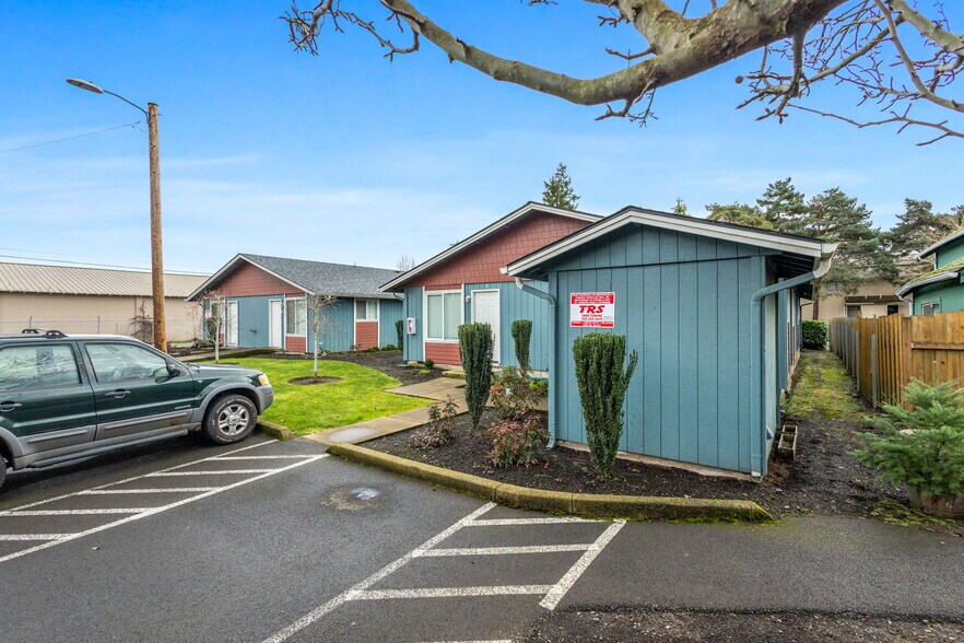 More Photos Of 2585 Lee St SE, Salem Multifamily For Sale