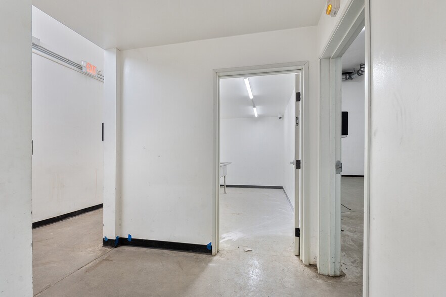 More Photos Of 3501 Emery St, Los Angeles Manufacturing For Sale