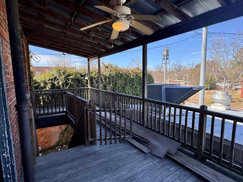 More Photos Of 2720 Cleveland St, Elloree Storefront Retail Residential For Sale