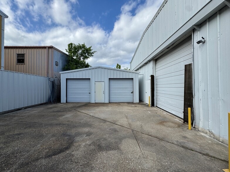 More Photos Of 126 Industrial Ave, New Orleans Warehouse For Lease
