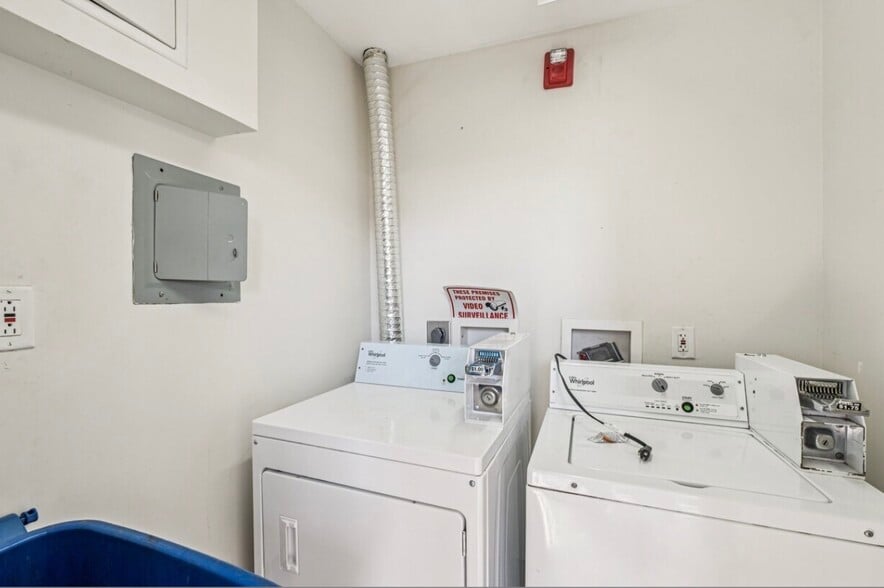 More Photos Of 231-233 W Coulter St, Philadelphia Apartments For Sale
