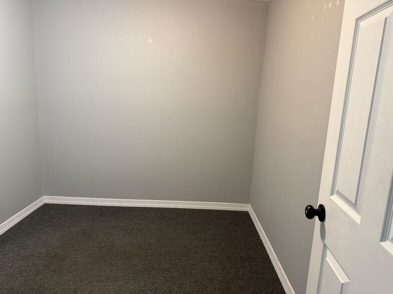 More Photos Of 220 N Greenwood Ave, Fort Smith Office For Lease