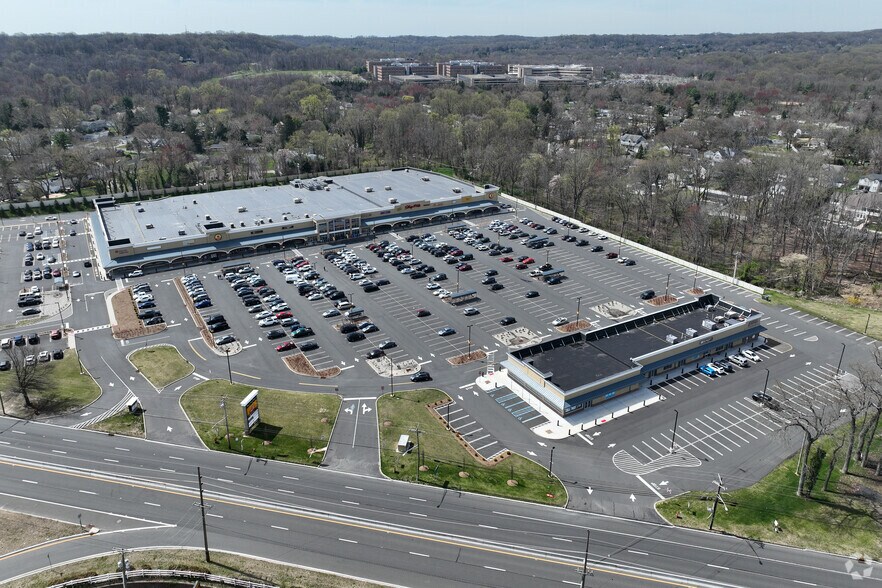 More Photos Of 1450-1500 Rt-35, Middletown Unknown For Lease