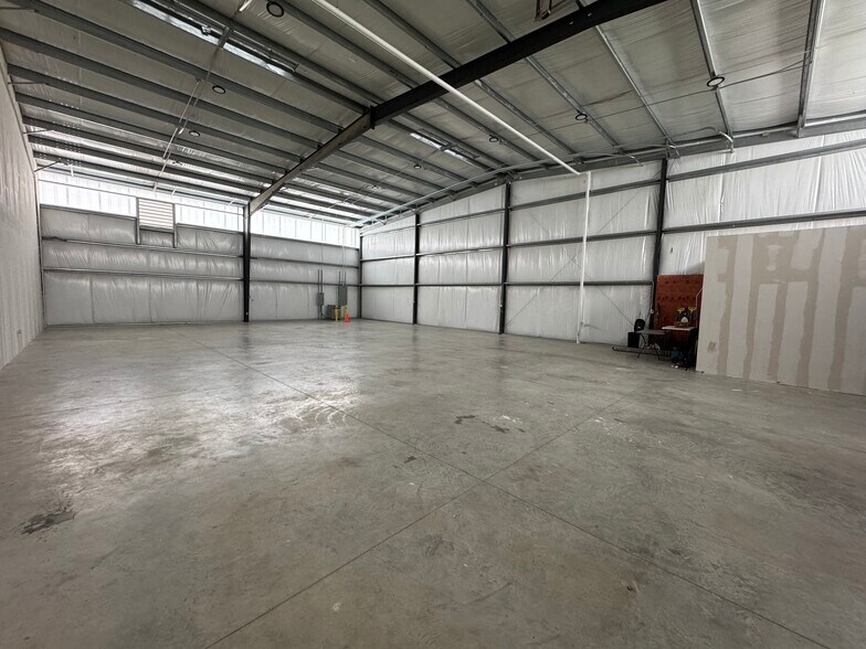 More Photos Of 0 Hufsmith-Kohrville Road, Tomball Unknown For Lease