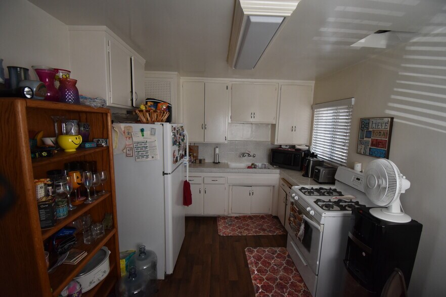 More Photos Of 909 Chalcedony St, San Diego Multifamily For Sale