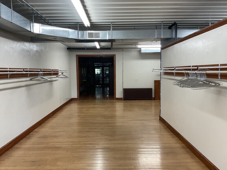 More Photos Of 6991 Township Road 654, Millersburg Office Residential For Lease