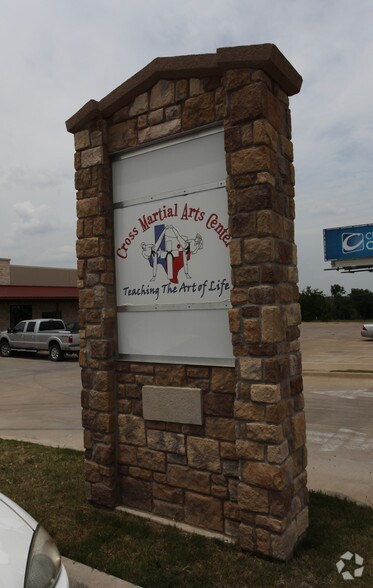 More Photos Of 3271 FM 663, Midlothian Storefront Retail Office For Lease