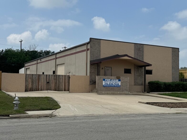 Primary Photo Of 16131 College Oak Dr, San Antonio Warehouse For Lease