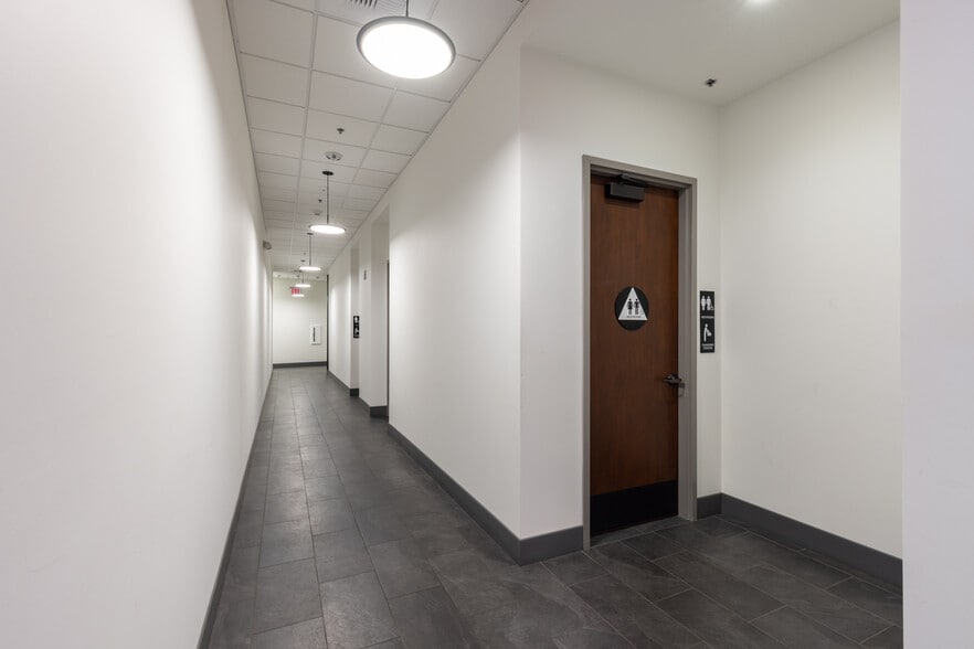 More Photos Of 1500 1st St, Napa Storefront Retail Office For Lease