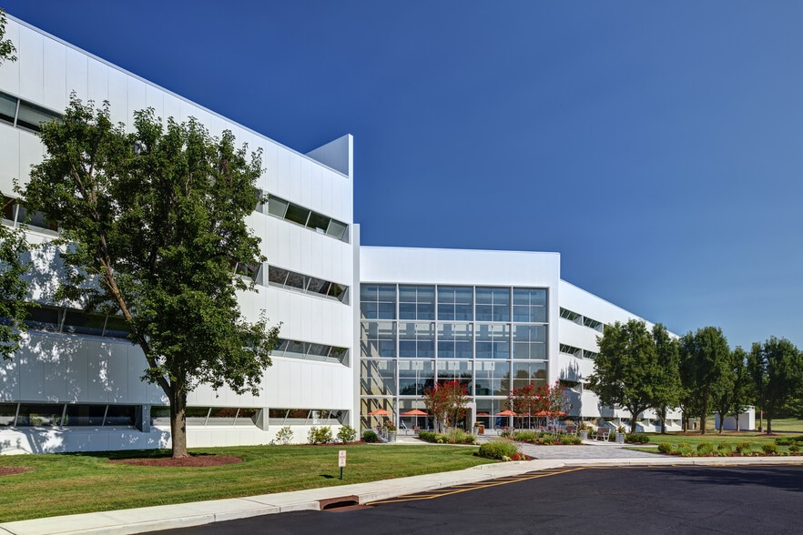 More Photos Of 500 College Rd E, Princeton Office For Lease