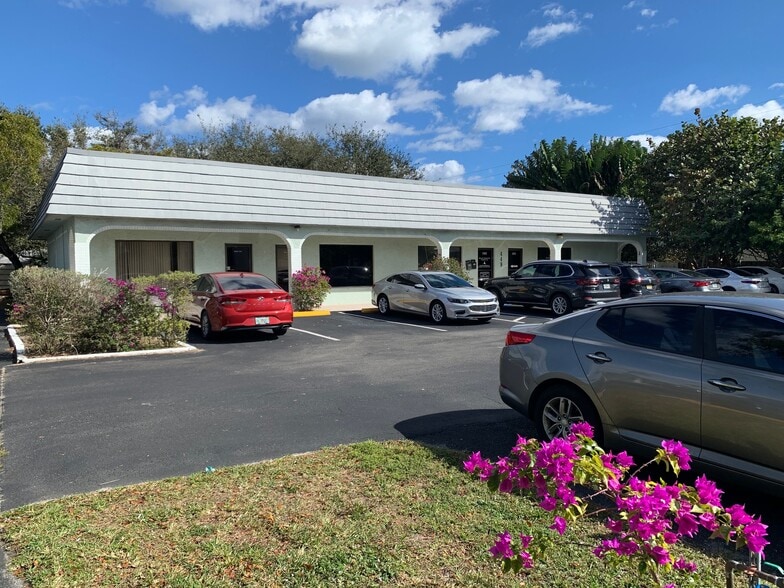 More Photos Of 449 NW 35th St, Boca Raton Loft Creative Space For Lease