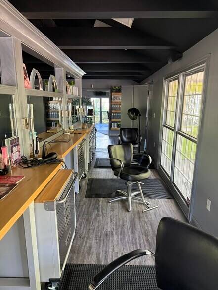 More Photos Of 2513 Dauphin St, Mobile Healthcare For Sale