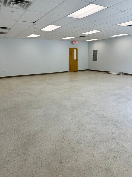 More Photos Of 4311 Sara Rd SE, Albuquerque Research And Development For Sale