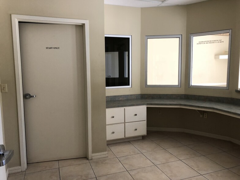 More Photos Of 4101 S Shary Rd, Mission Office For Lease