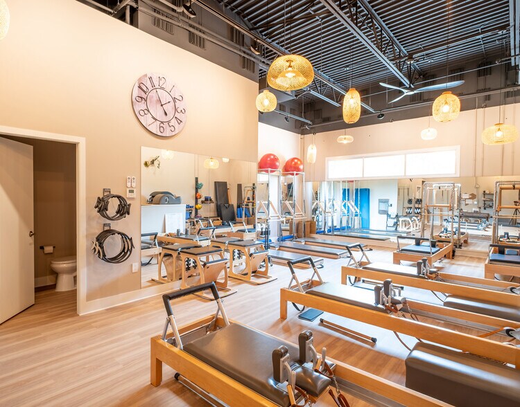 More Photos Of 2455 Dollarton Hwy, North Vancouver District Warehouse For Sale