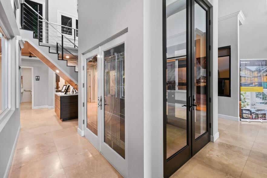 More Photos Of 5401 N Haverhill Rd, West Palm Beach Warehouse For Sale